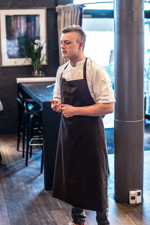 Sylvester præsenterer sin dessert