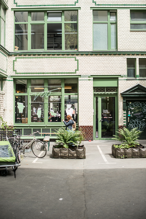 Voo Store i en baggård på Oranienstrasse