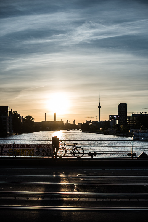 Et kig fra Oberbaumbrücke mod Alexanderplatz og Fjernsynstårnet